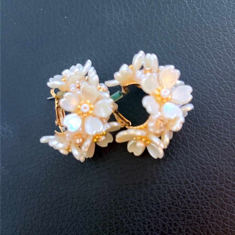 Delicate clustered floral earrings - Sold as is- Pre-Owned